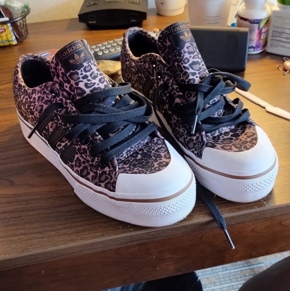 Like New-  Adidas Women’s Nizza Platform Shoes - Size 10